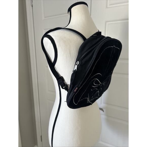 STAR WARS Darth Vader Mini Backpack - Picture 3 of 6